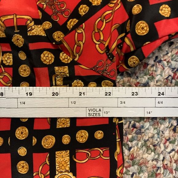 Vintage Jordan Red Gold Black Chain and Belt Print Long Sleeve Blouse Size 14 - Picture 8 of 13